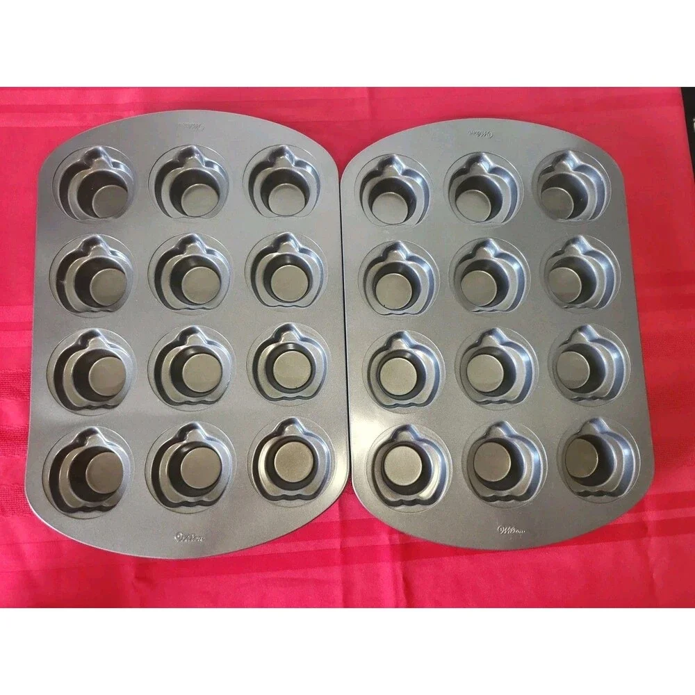 Wilton Muffin Pan Set of 2 Flower Pumpkin Apple Shape 12 Cavity Cupcake Bakeware